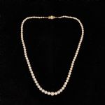 994 1204 PEARL NECKLACE